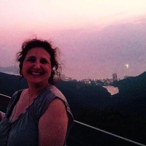 Meet your Posher, Jennifer